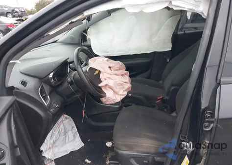 2020 Chevrolet Trax Fwd Ls z USA, uszkodzony, nr VIN KL7CJKSB4LB317418